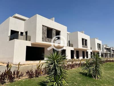 3 Bedroom Townhouse for Sale in Hadayek October, Giza - photo_4_2026-05-03_13-20-51. jpg