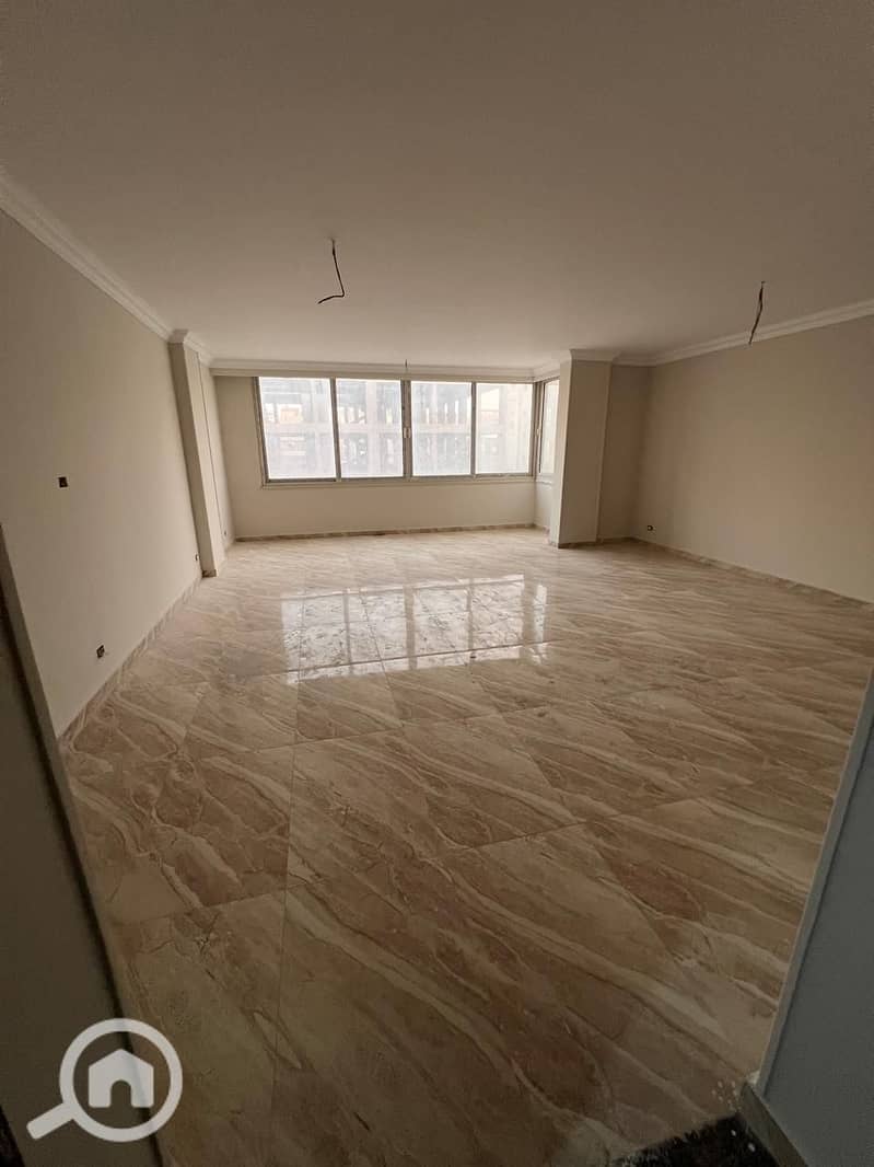 Apartment for sale in Al-Mustashreen Compound, near Al-Diyar Intelligence and Concord Plaza NEW CAIRO – pohled 4