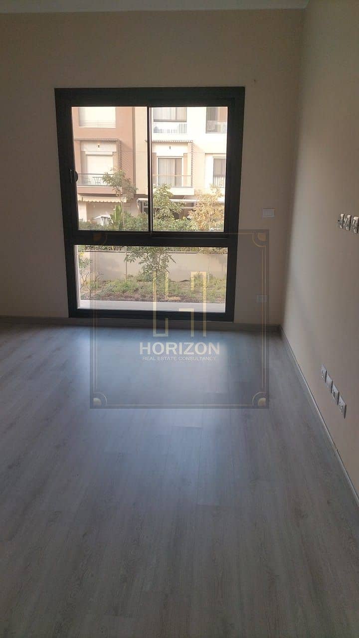 Semi Furnished Town 4rooms + Nanny for Rent in District 5 Compound New Cairo - Ansicht 3