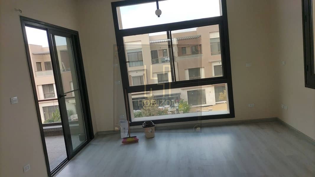 Semi Furnished Town 4rooms + Nanny for Rent in District 5 Compound New Cairo - Ansicht 6
