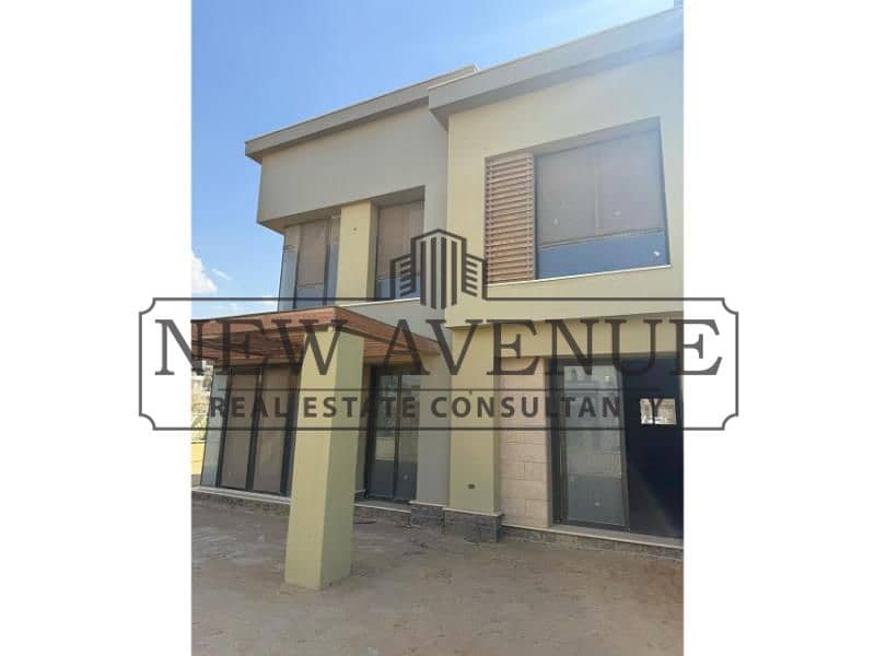 North facing Twinhouse 4 Bedrooms 4 Bathrooms Maid's room 2nd Row Clubhouse in Villette - Widok 2