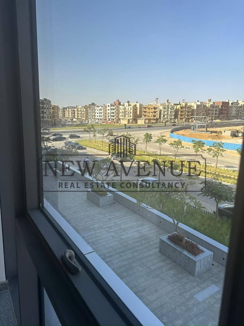 Fully finished Office space for Sale ready to move with avery prime location at Waterway the hub - Mehr