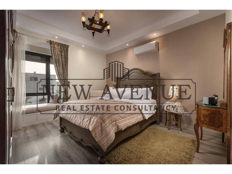 Luxurious finishing Townhouse middle cheapest price 3 Bedrooms Maid's room 3 Bathrooms Maid's room - Więcej