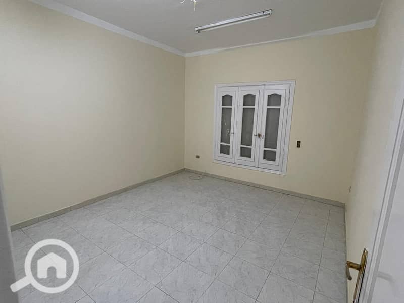 200m super lux apartment in Al-Nabafij Villas very close to Baraka Mall and all services - Więcej