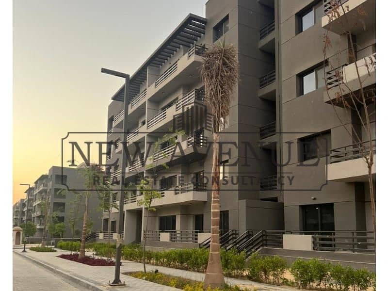 Fully Finished Penthouse with Roof Ready To Move Near Taj City Over 10 Years - Bild 6