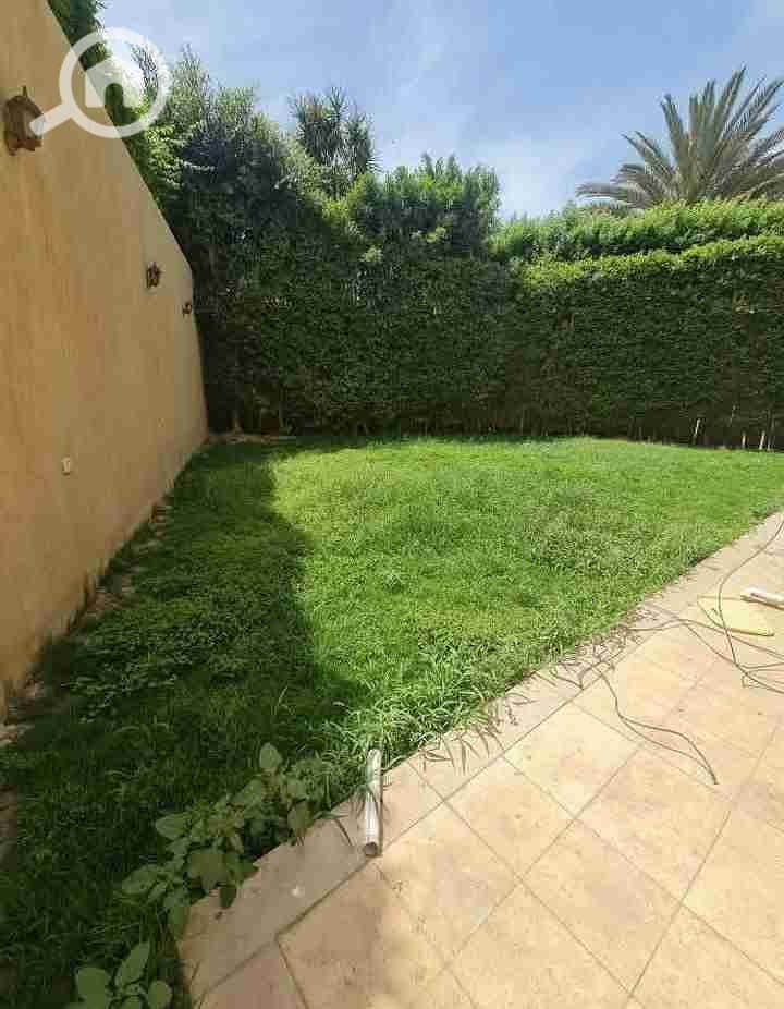 Villa for rent in Flowers Park Compound, New Cairo, Fifth Settlement. Prime location opposite Al Rehab and Zes Seasons Compound - Ansicht 3