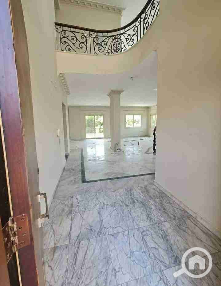 Villa for rent in Flowers Park Compound, New Cairo, Fifth Settlement. Prime location opposite Al Rehab and Zes Seasons Compound - Ansicht 5