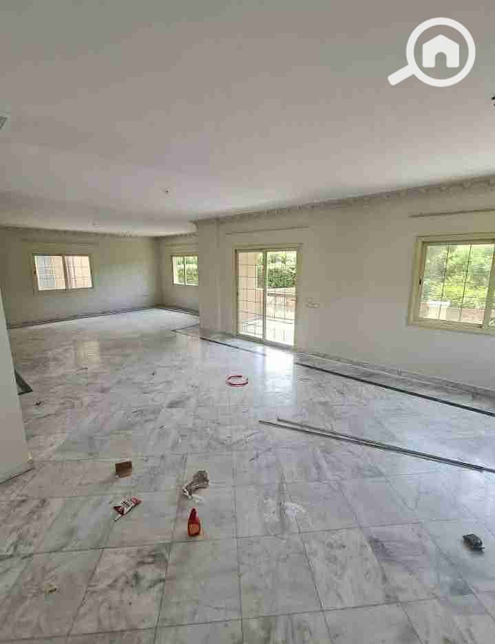 Villa for rent in Flowers Park Compound, New Cairo, Fifth Settlement. Prime location opposite Al Rehab and Zes Seasons Compound - Mehr