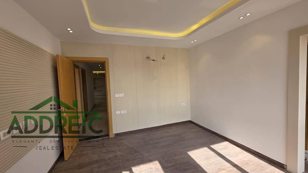 A prime opportunity in the heart of New Cairo's Fifth Settlement: a 155-square-meter apartment with very imminent delivery in the Liven Square compoun - Ansicht 4