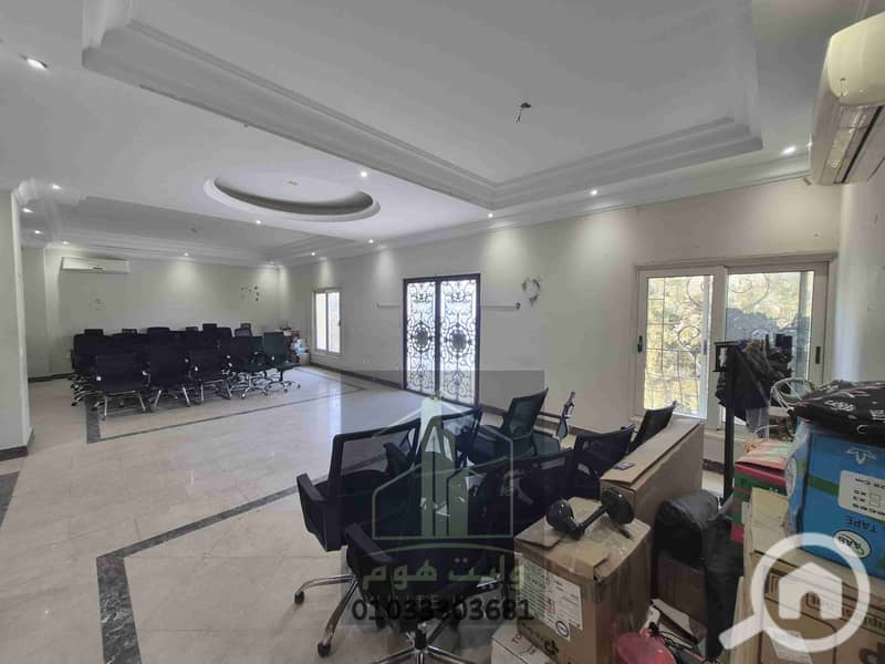Duplex villa for administrative rent, fully air-conditioned and has a swimming pool in a villa in El Tagamoa El Khames. - Ansicht 4