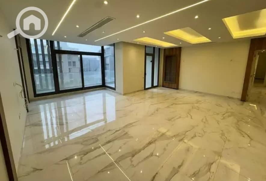 Apartment for sale in Eastown Compound ultra super finishing kitchen air conditioning kitchen appliances 3 rooms and nanny's room - Ansicht 2