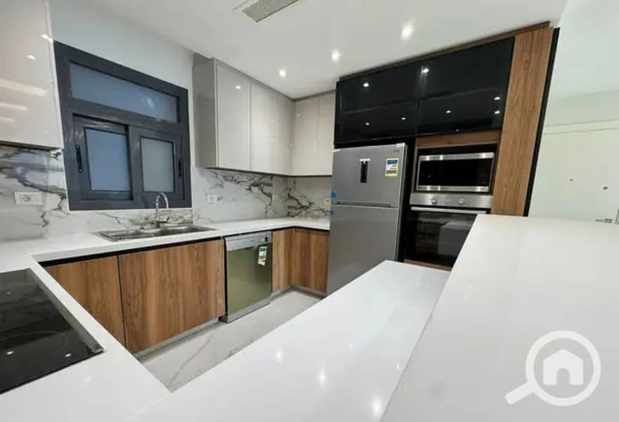 Apartment for sale in Eastown Compound ultra super finishing kitchen air conditioning kitchen appliances 3 rooms and nanny's room - Ansicht 4