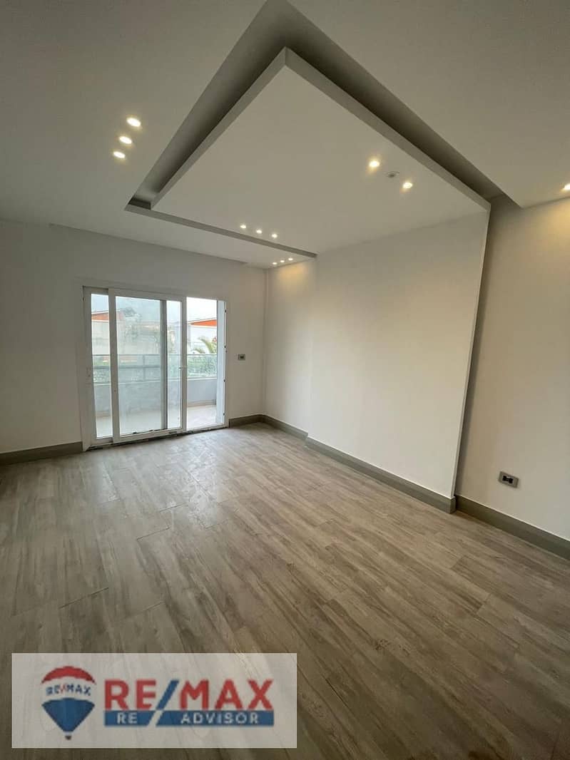 For Sale in Zayed Dunes Sheikh Zayed- Elegant standalone villa in a prime location - Mehr