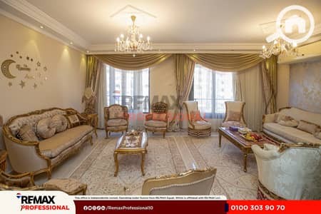 فلیٹ 4 غرف نوم للبيع في لوران، الإسكندرية - IMG_9410. jpg