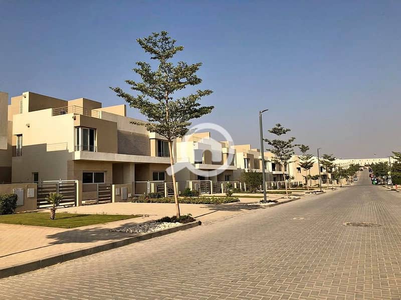 Twin House Ready for Immediate Move-in with Golf View in Palm Hills - Ansicht 5