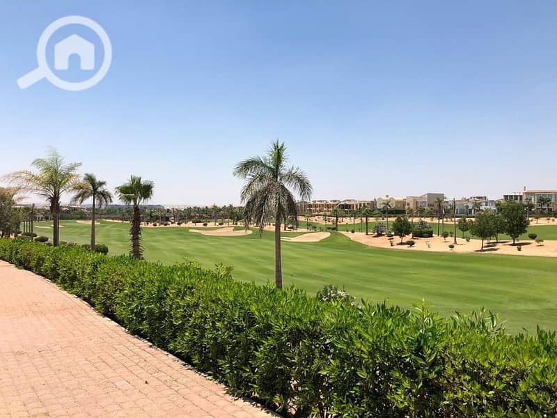 Twin House Ready for Immediate Move-in with Golf View in Palm Hills - Mehr