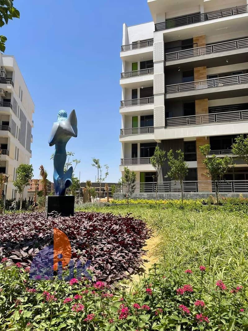 A great deal on an apartment for sale in the heart of the Golden Square, close to Mivida and Hyde Park, in the heart of Fifth Settlement, New Cairo. – pohled 3