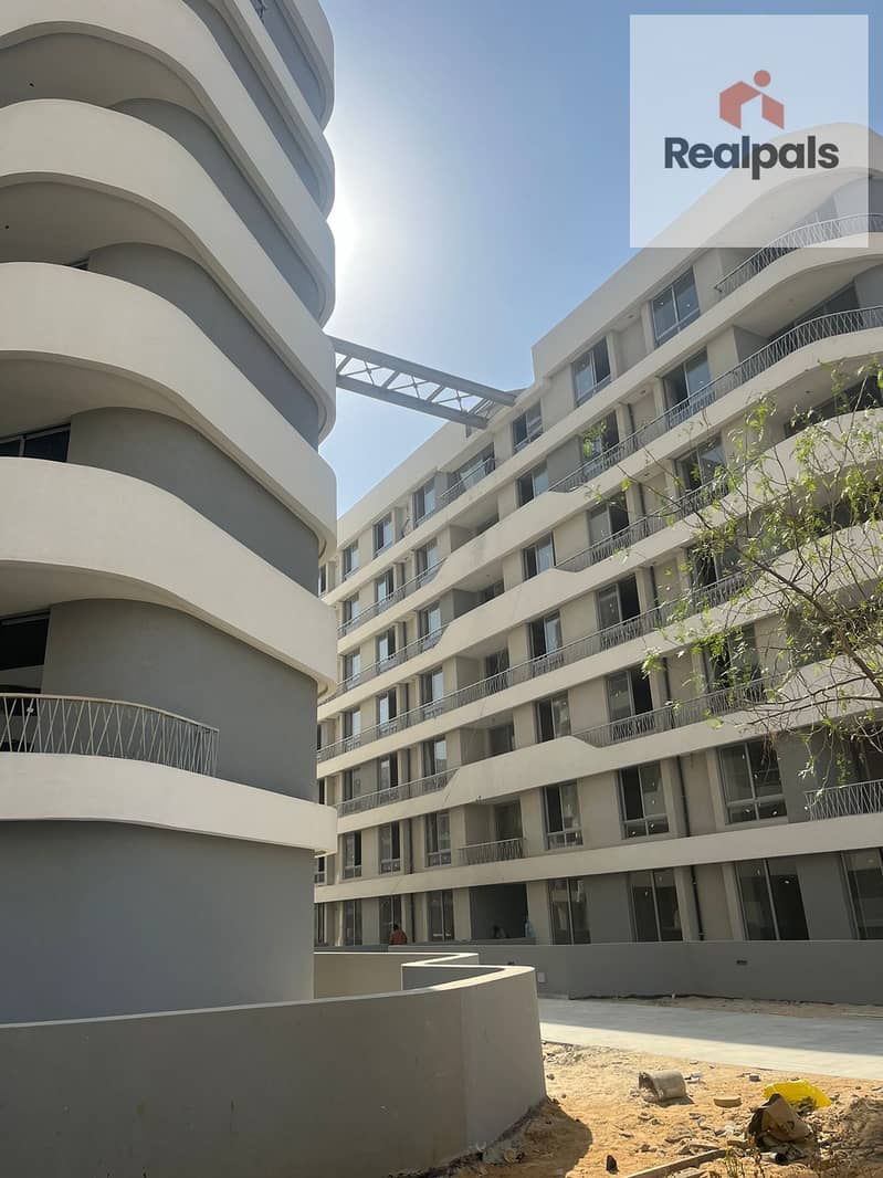 APARTMENT FOR SALE ( 165 m - LANDSCAPE VIEW ) WITH PARKING - HOT PRICE AT BLOOMFIELDS - Widok 5