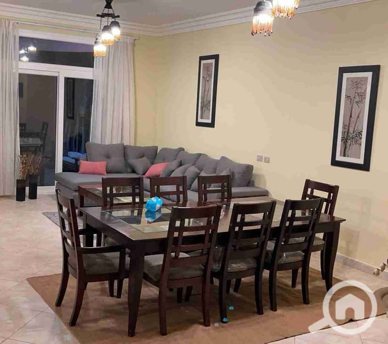 Villa for sale in Ocean Blue Marina, first row by the sea - Mehr