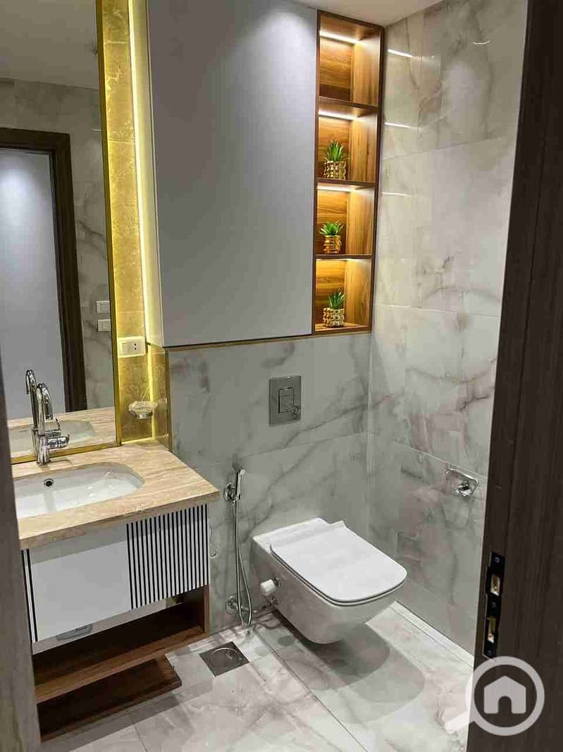 8 727351. jpg