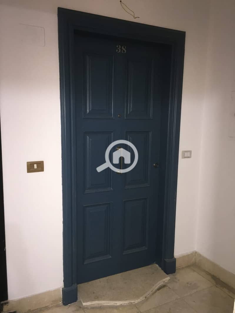 4 1000417080. jpg