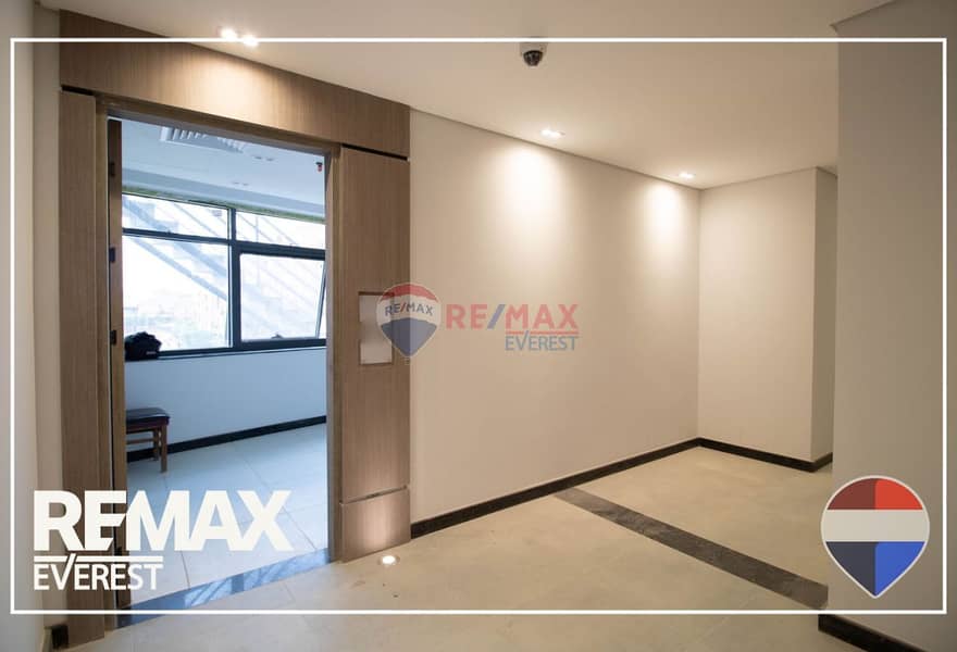 Clinic with installments -Prime location in Central Avenue - Widok 3