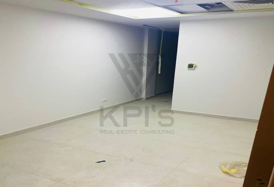 Office Fully Finished for rent At Best Meter Price On North 90th Street - Widok 5