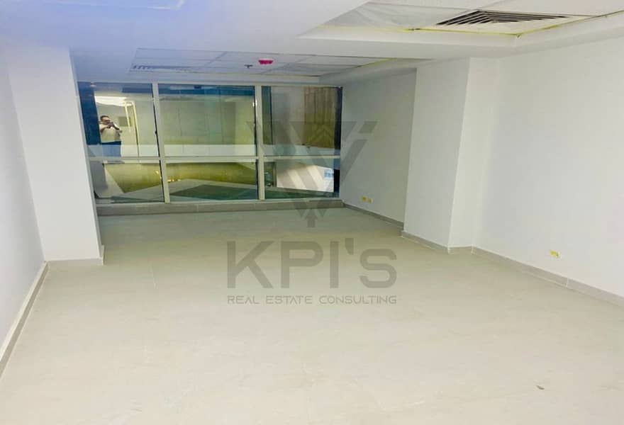 Office Fully Finished for rent At Best Meter Price On North 90th Street - Więcej