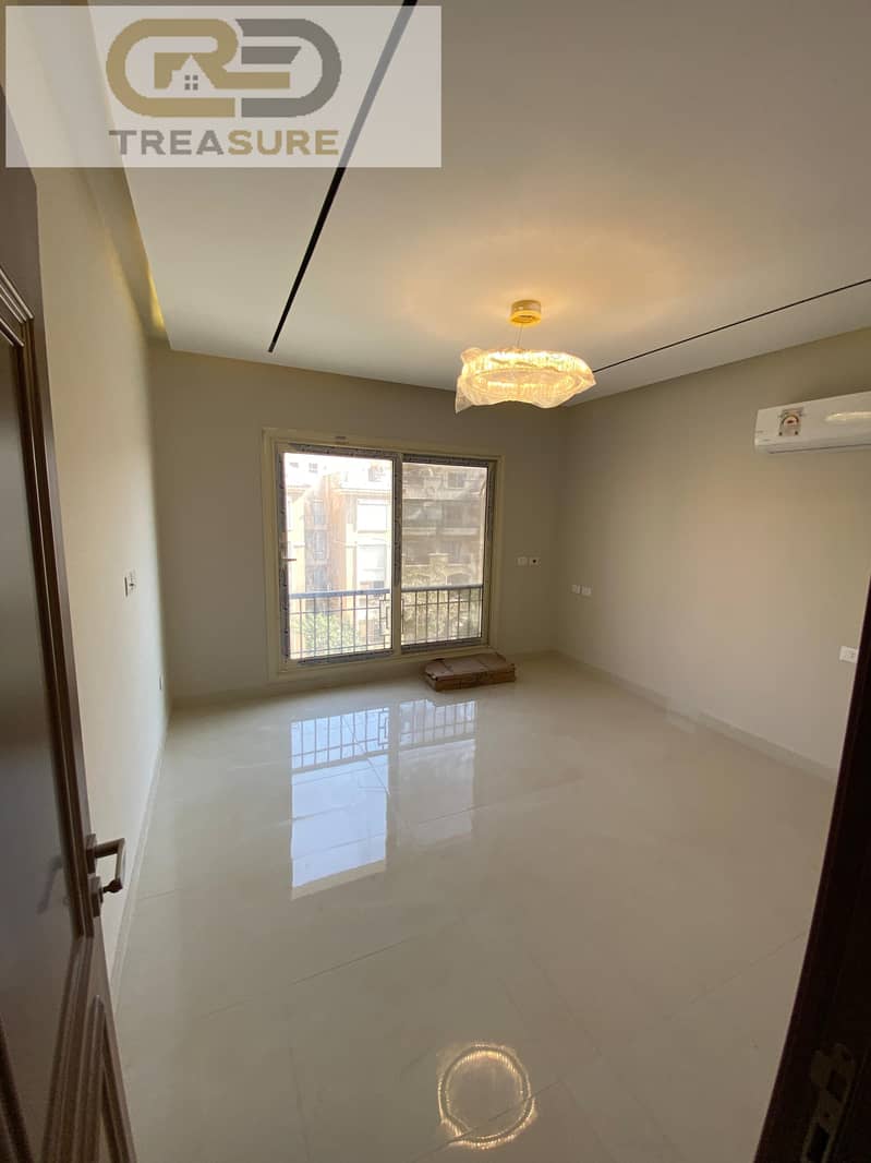 Penthouse with acs for rent in Stone Residence - new cairo - Widok 3
