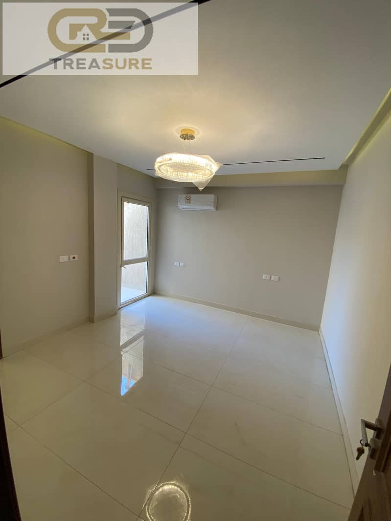 Penthouse with acs for rent in Stone Residence - new cairo - Widok 6