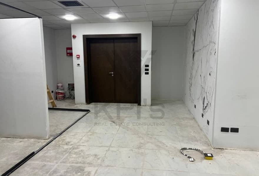 Office 135M for Rent in EDNC Fifth Settlement Fully Finished+ACs on South 90 Direct - Więcej