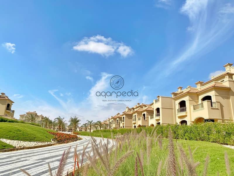 Twin House for Sale in La Vista City - New Capital | Open View & Prime Location - Widok 2