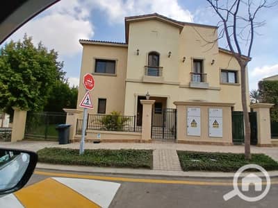 توين هاوس 3 غرف نوم للبيع في المقطم، القاهرة - 13fed98d-dfaf-408e-afca-fba749bcbc37. jpg