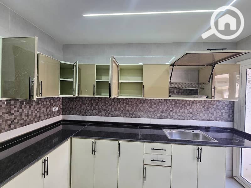 iIvilla for rent, ground floor with garden, 265+60 sq m, 4 bedrooms, nanny, kitchen, and air conditioning Prime location in Mountain View Icity Club - Ansicht 4