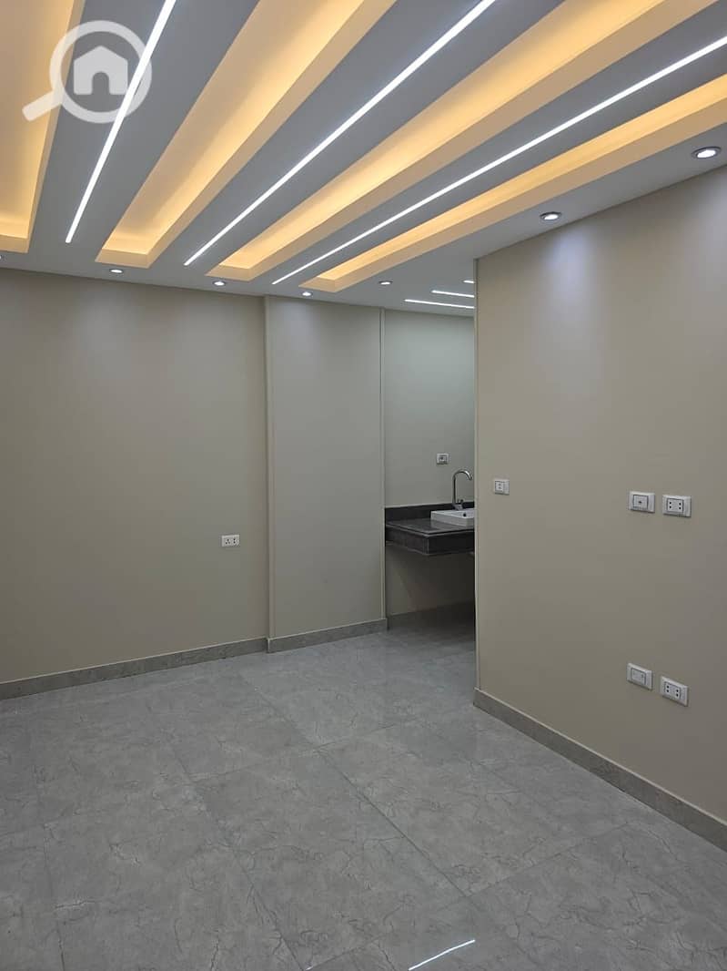 iIvilla for rent, ground floor with garden, 265+60 sq m, 4 bedrooms, nanny, kitchen, and air conditioning Prime location in Mountain View Icity Club - Mehr