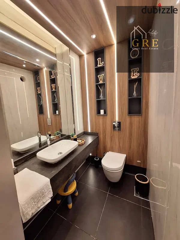 Duplex for sale in Sheikh Zayed, District 16, 260m + 120m garden, basement and ground floor, luxurious finishing, special location near Mazar Mall and Al Bustan Street, at a very special price. – další