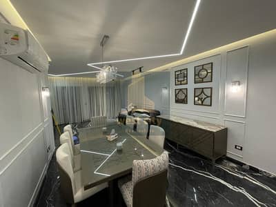 شقة 3 غرف نوم للبيع في الشيخ زايد، الجيزة - IMG-20260505-WA0344(1). jpg