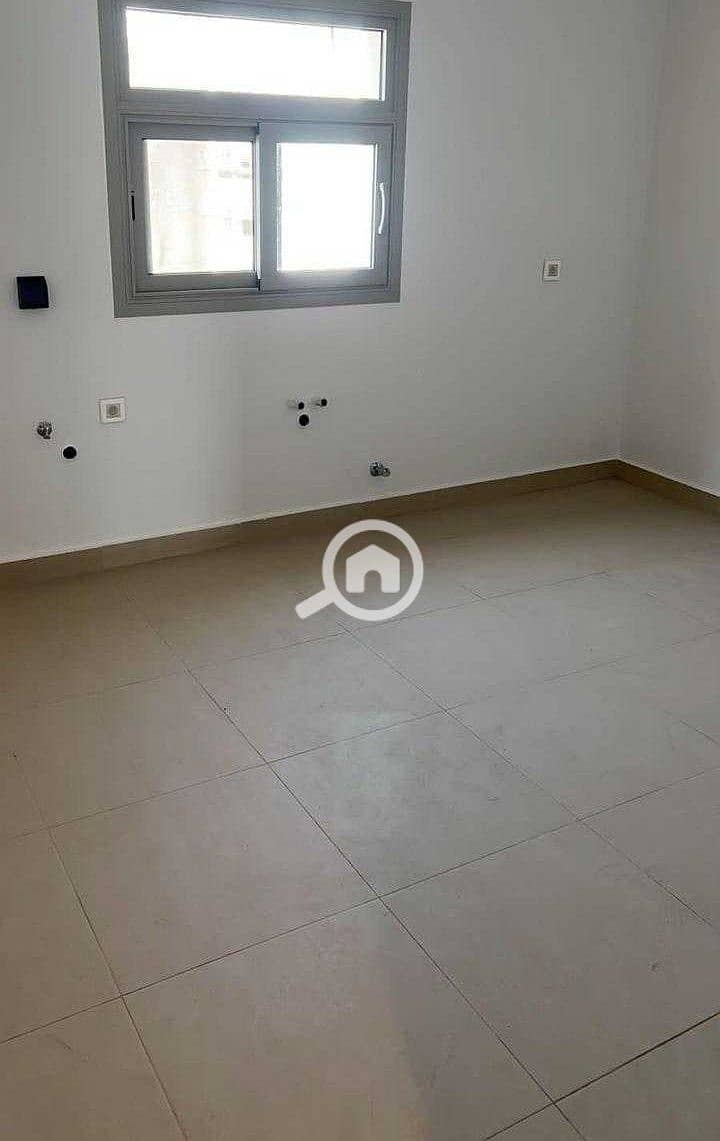 10 Yj7oiehzjAkIJ8j2WPLY03bkXioNiMZkRYPWUhVF. jpg
