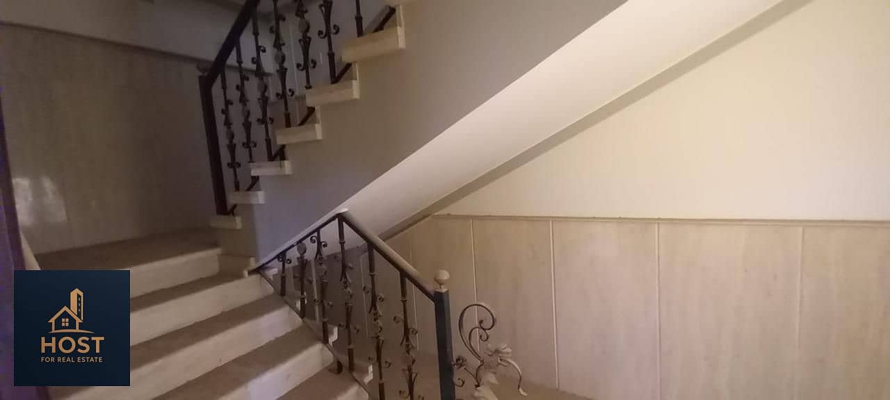 Luxury Middle Townhouse for Sale in Le Roi Compound New Cairo – pohled 6