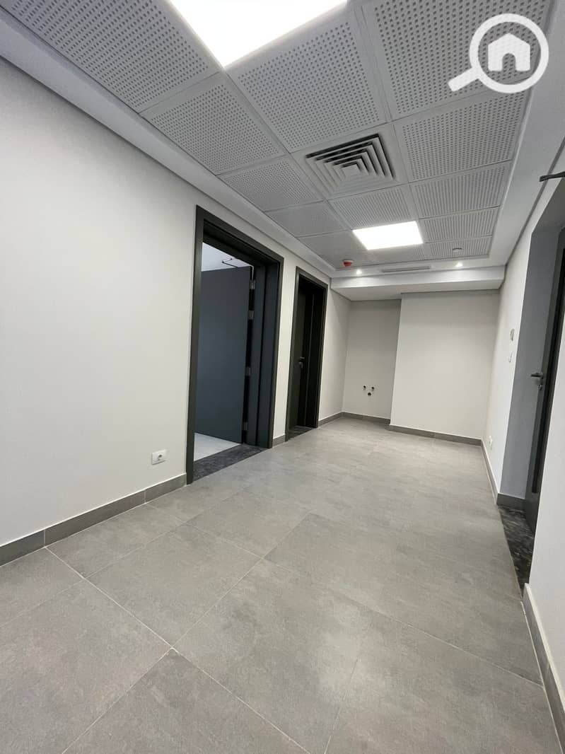 4 clinic 6. jpg