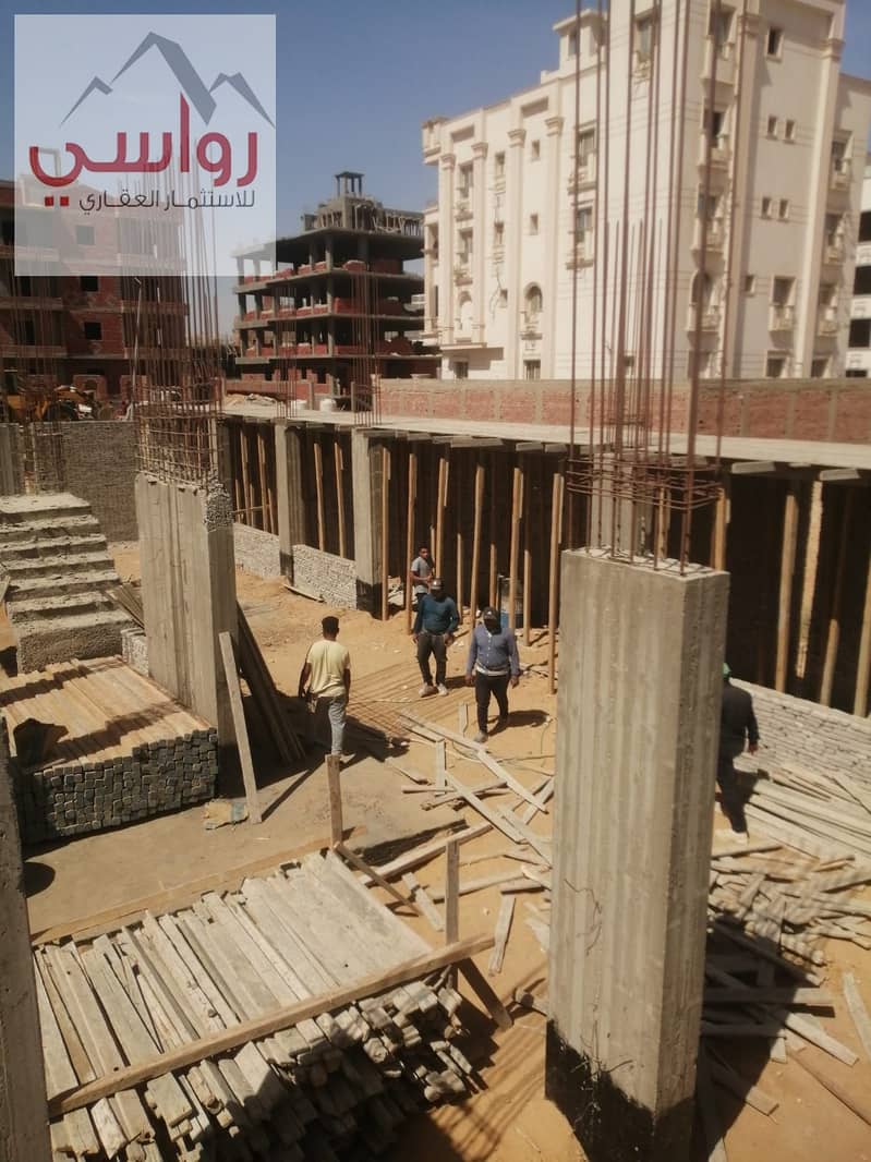 Apartment of 128 sqm for sale with a garden of 63 sqm and a private entrance in Bayt Al-Watan, south of Suez, directly on the view zone. Construction work is ongoing. - Widok 3