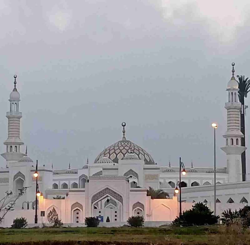 A commercial store in the best location south of the academy, in front of the Dar Manasabat Al-Shurta Mosque. – další