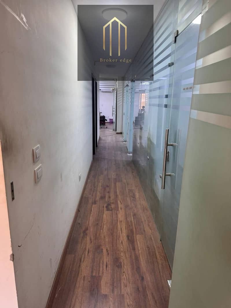 Furnished office headquarters in one of the best locations in Heliopolis, near Baghdad Street in Korba - Vista 4