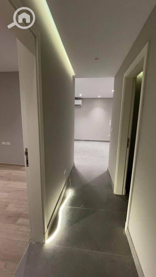 Apartment for sale in Village West Compound in Sheikh Zayed, next to Cairo Gate Emaar. - Mehr