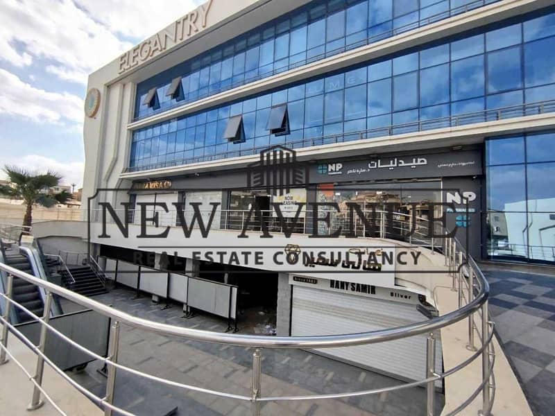 Clinic 46 Sqm For Rent Fully Finished at Elegatntry Mall New Cairo - Bild 6