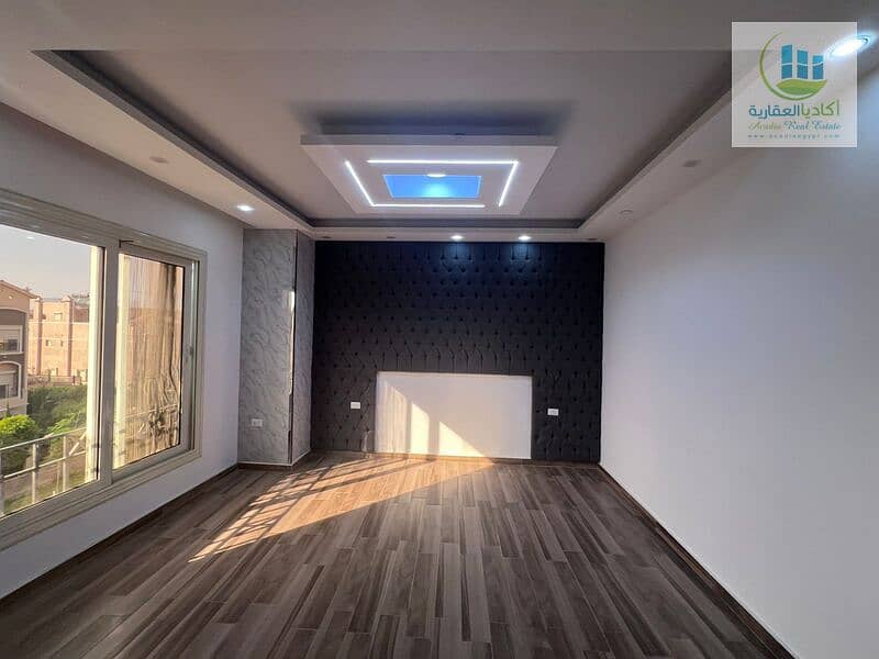 Townhouse Finished With Pool Villa 360m On Landscape In Katameya Gardens Near AUC Mivida Emaar Mountain View Exicteive Hyde Park and Katameia Dunes – pohled 5