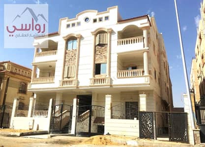 5 Bedroom Duplex for Sale in New Cairo, Cairo - WhatsApp Image 2025-12-14 at 3.54. 49 PM. jpeg 5 Bedroom Duplex for Sale in New Cairo, Cairo - WhatsApp Image 2025-12-14 at 3.54. 49 PM. jpeg