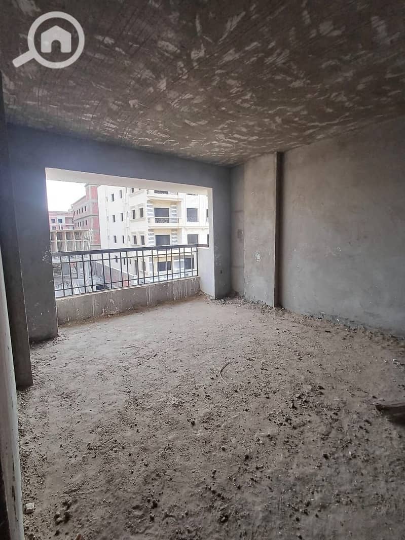 Apartment for sale 125m in Beit Al Wat Fifth Settlement, directly from the owner, with a cash discount, near to Mivida compound and AUC 5th settlement - Widok 3
