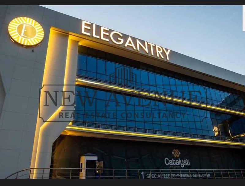 Clinic For Rent at Elegantry Mall With One Parking Slot - Bild 5
