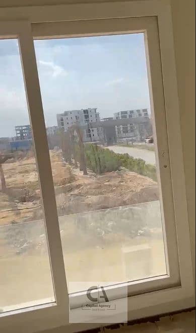 Villa for sale in Azzar, Fifth Settlement, with a super deluxe finish and an open view. Townhouse for sale in the heart of New Cairo | Azzar - Mehr